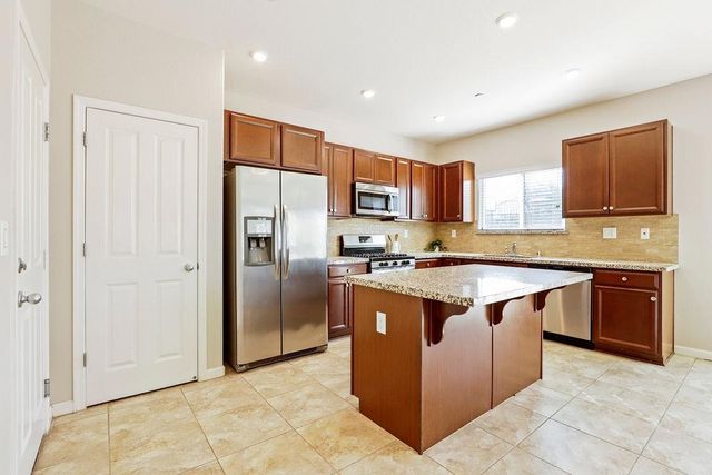 2025 Daybreak St, Roseville, CA 95747