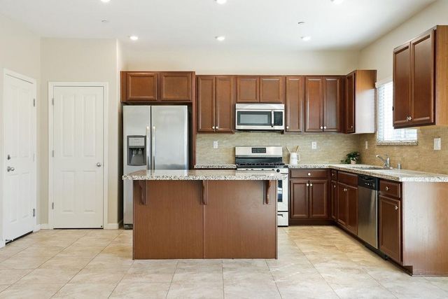 2025 Daybreak St, Roseville, CA 95747