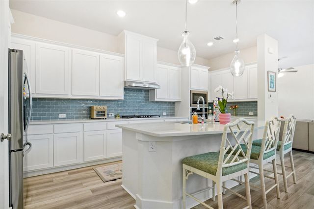 6113 Kessler Drive, North Richland Hills, TX 76180