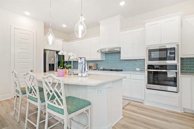 6113 Kessler Drive, North Richland Hills, TX 76180