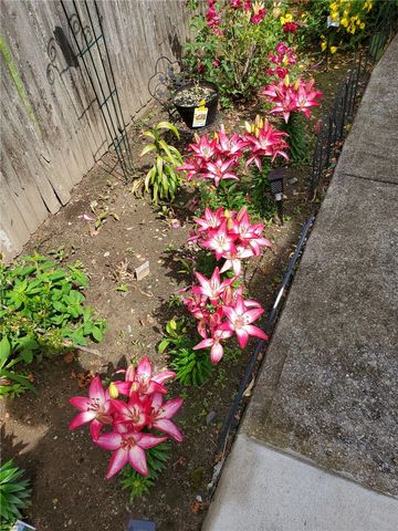 39 Holiday Avenue, Warwick, RI 02888