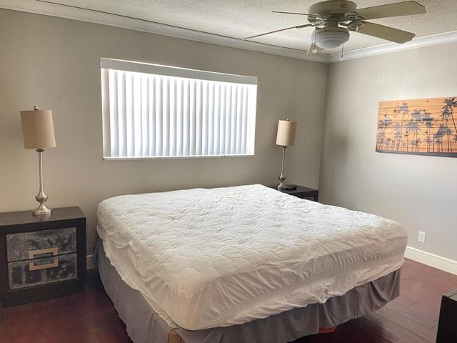 100 Lehane Terrace 28, North Palm Beach, FL 33408