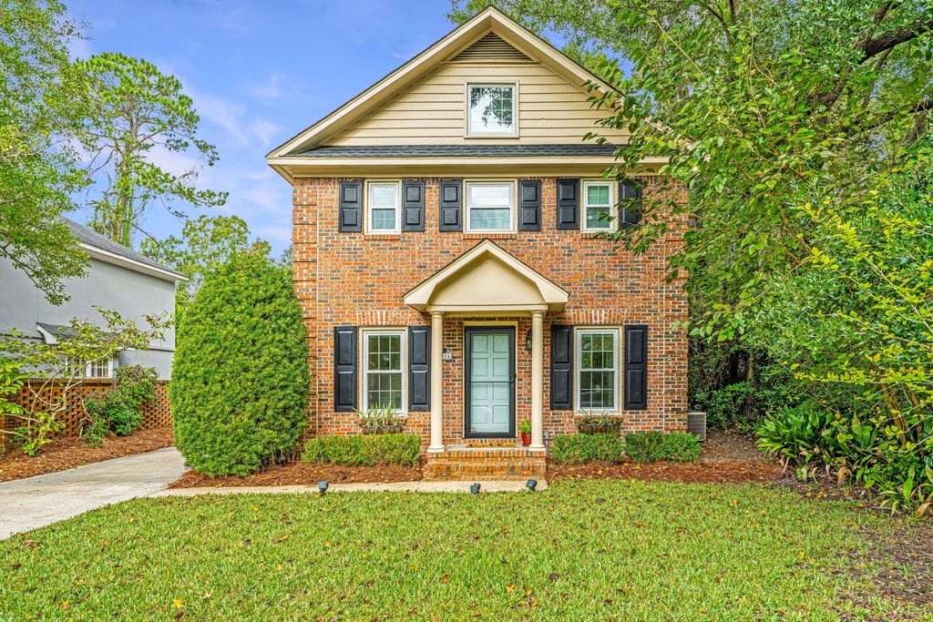 1024 Plantation Court, Mount Pleasant, SC 29464