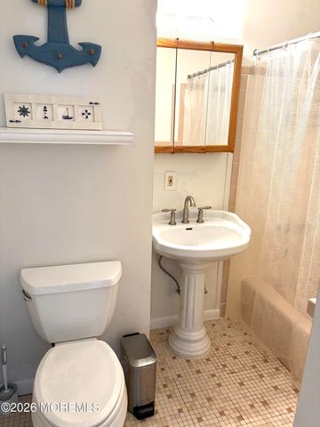 4 Camden Avenue Up, Lavallette, NJ 08735