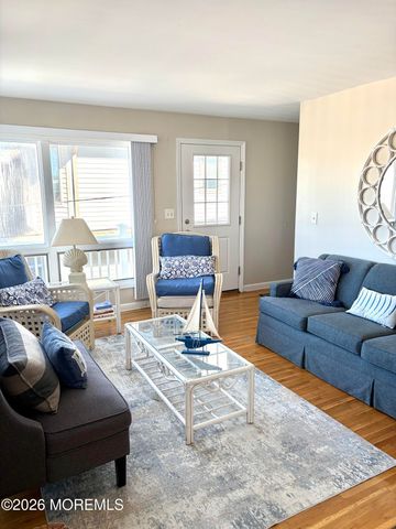 4 Camden Avenue Up, Lavallette, NJ 08735
