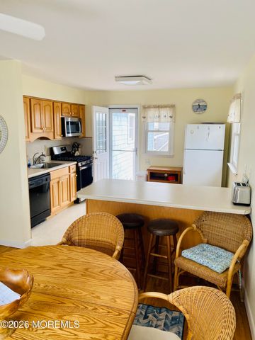 4 Camden Avenue Up, Lavallette, NJ 08735