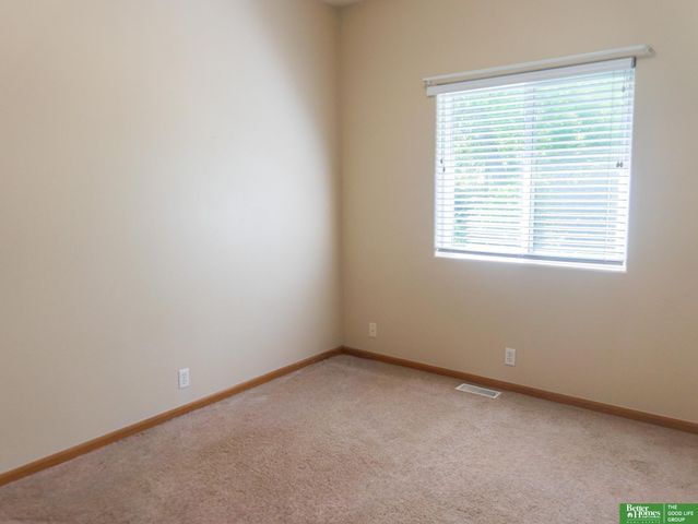 4210 S 178 Street, Omaha, NE 68135