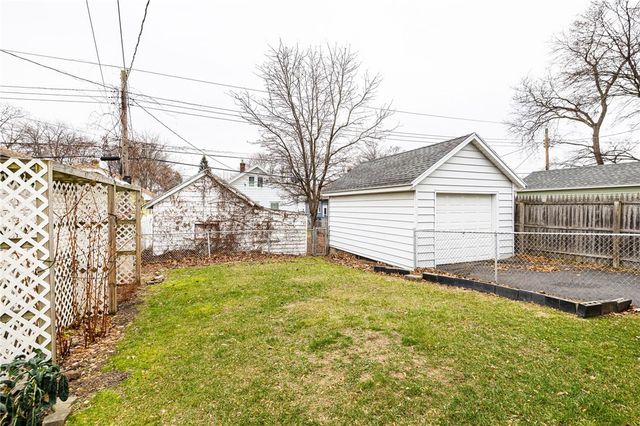 50 Florida Avenue, Greece, NY 14616