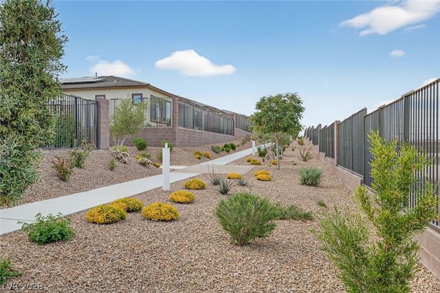 10182 Venetian Brick Place, Las Vegas, NV 89143