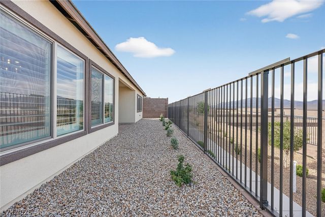 10182 Venetian Brick Place, Las Vegas, NV 89143