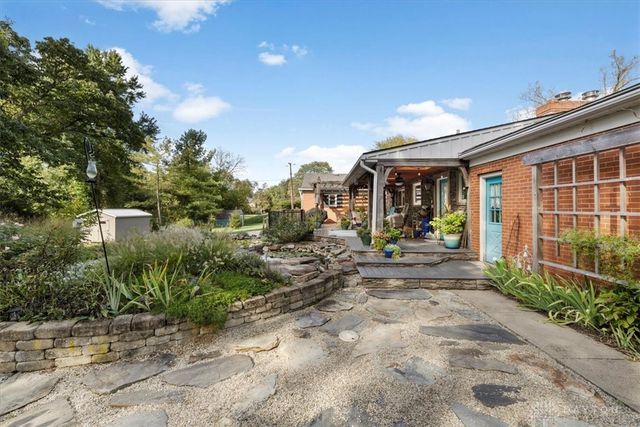 1594 Mapleton Drive, Centerville, OH 45459