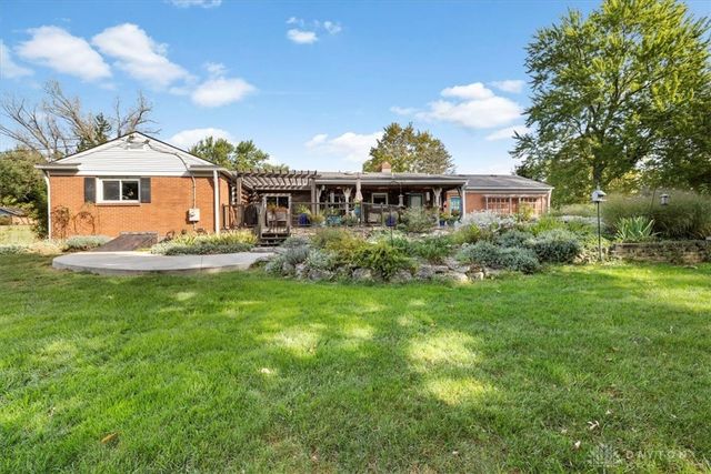 1594 Mapleton Drive, Centerville, OH 45459