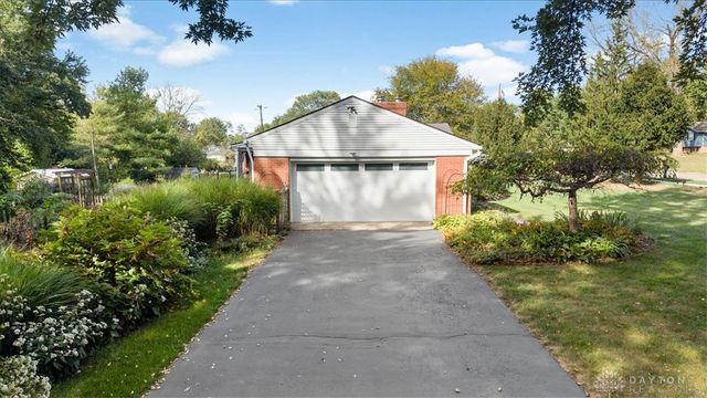 1594 Mapleton Drive, Centerville, OH 45459