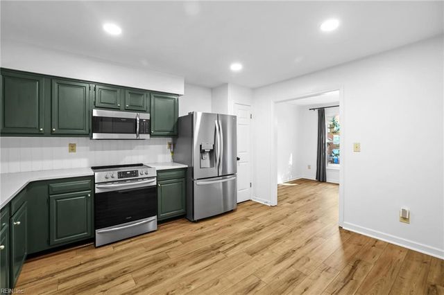 1529 Brenland CIR, Virginia Beach, VA 23464