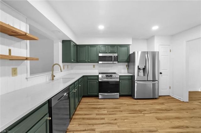 1529 Brenland CIR, Virginia Beach, VA 23464