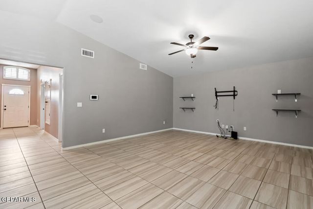 1908 THOMAS LACKLAND Street, El Paso, TX 79938