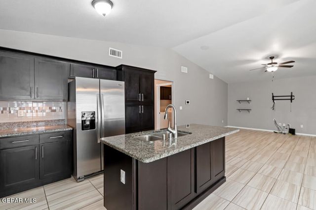 1908 THOMAS LACKLAND Street, El Paso, TX 79938