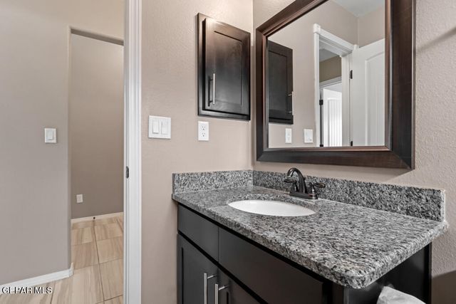 1908 THOMAS LACKLAND Street, El Paso, TX 79938