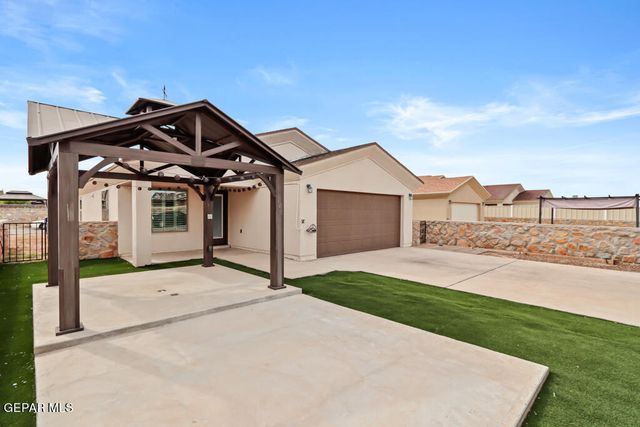 1908 THOMAS LACKLAND Street, El Paso, TX 79938