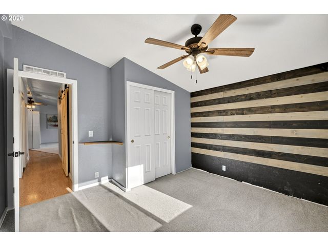 1691 Se CEDAR CREEK Pl, Gresham, OR 97080