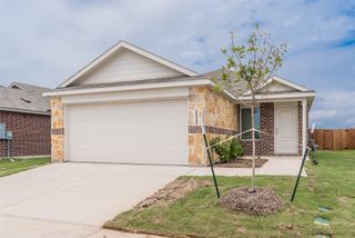 2022 Shady Oaks, Ennis, TX 75119