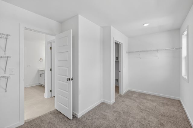 233 Hampshire Way, White House, TN 37188