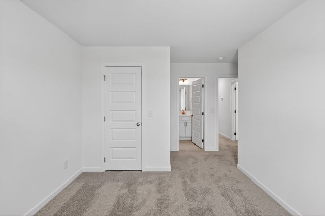233 Hampshire Way, White House, TN 37188