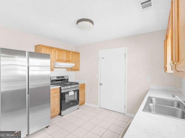 276 Village Drive, Mcdonough, GA 30253