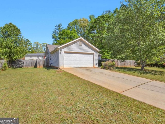 276 Village Drive, Mcdonough, GA 30253