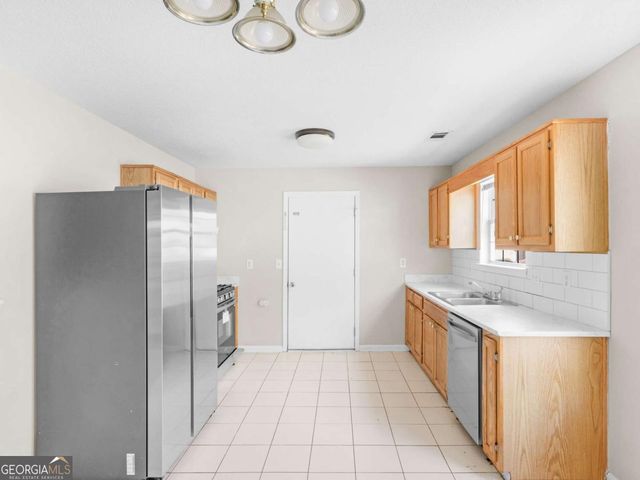 276 Village Drive, Mcdonough, GA 30253