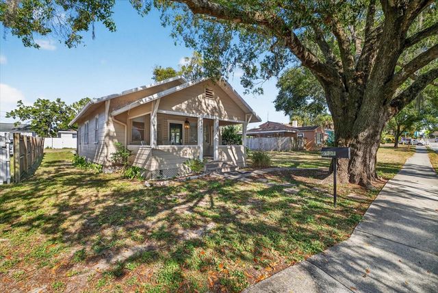 6207 MAIN STREET, New Port Richey, FL 34653