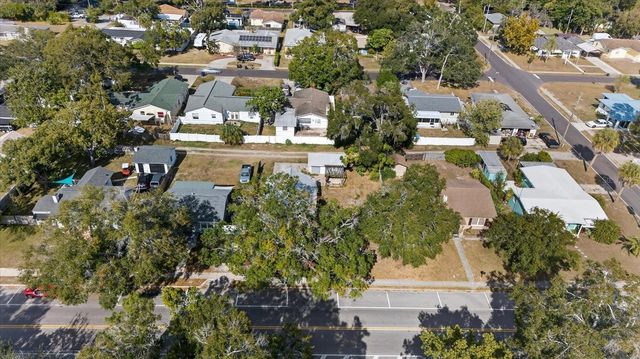 6207 MAIN STREET, New Port Richey, FL 34653