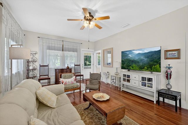 6207 MAIN STREET, New Port Richey, FL 34653