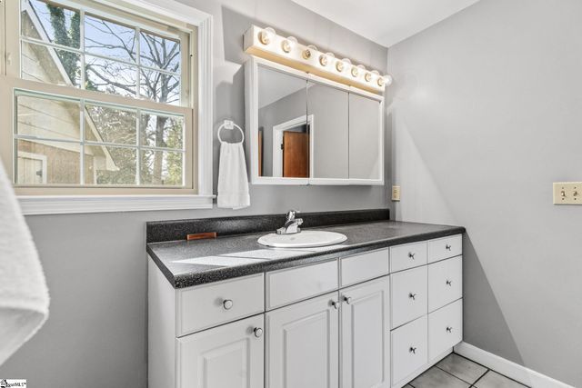 1 Bellamy Court, Taylors, SC 29687