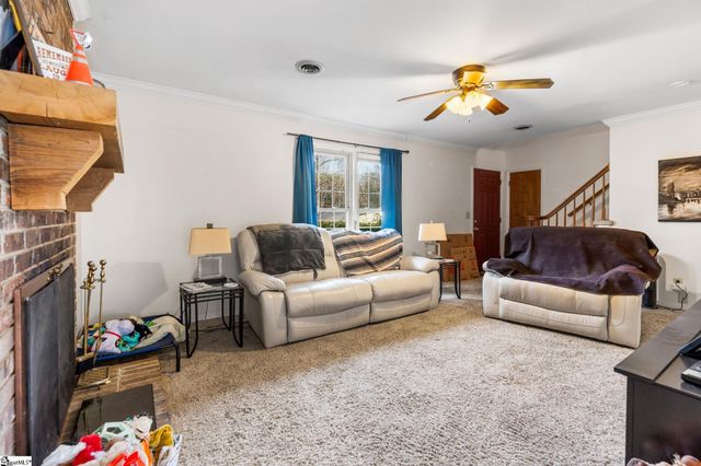 1 Bellamy Court, Taylors, SC 29687