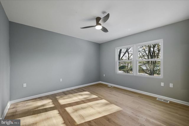 110 ELAINE DR, Winchester, VA 22602