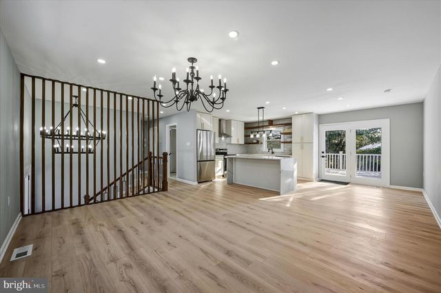 110 ELAINE DR, Winchester, VA 22602