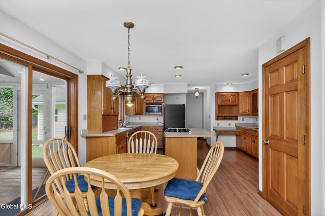 26 Sugar Pine Road, Queensbury, NY 12804