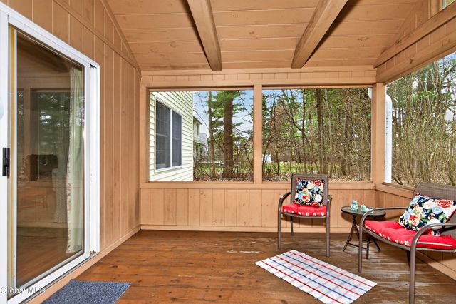 26 Sugar Pine Road, Queensbury, NY 12804