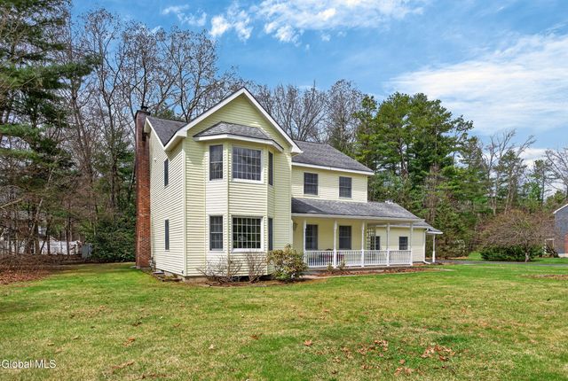 26 Sugar Pine Road, Queensbury, NY 12804