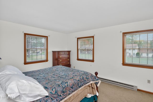 26 Sugar Pine Road, Queensbury, NY 12804
