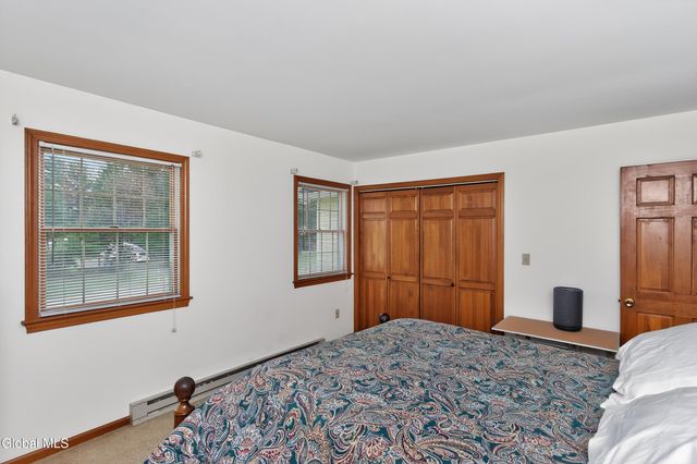 26 Sugar Pine Road, Queensbury, NY 12804