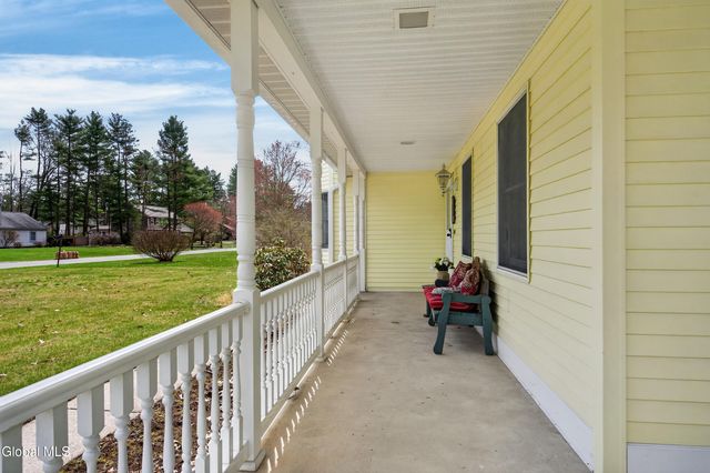 26 Sugar Pine Road, Queensbury, NY 12804