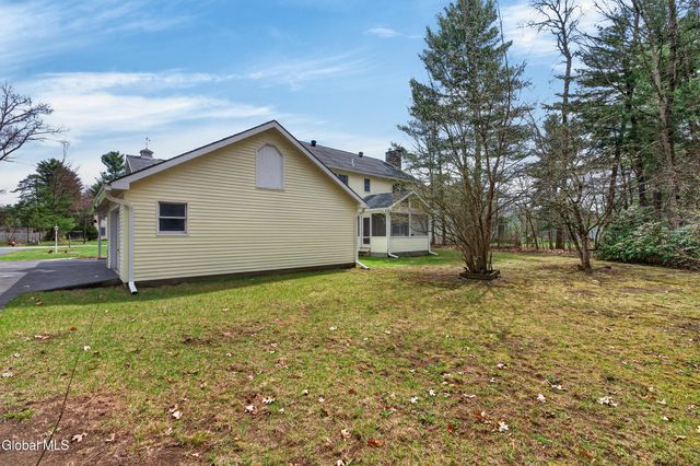 26 Sugar Pine Road, Queensbury, NY 12804