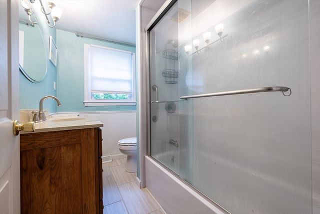 6 Bexley Dr, Hudson, MA 01749