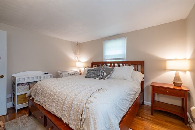 6 Bexley Dr, Hudson, MA 01749