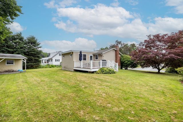 6 Bexley Dr, Hudson, MA 01749