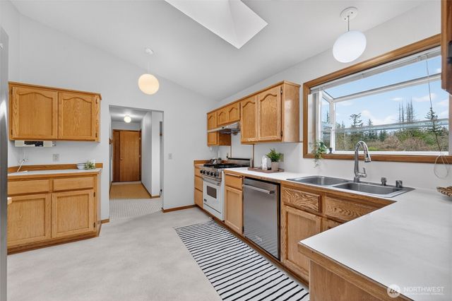 5581 Mission Road, Bellingham, WA 98226