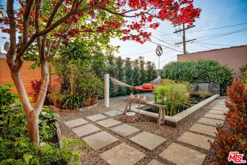 Image 48 of property listing at 3925 S Norton Avenue, Los Angeles, CA 90008
