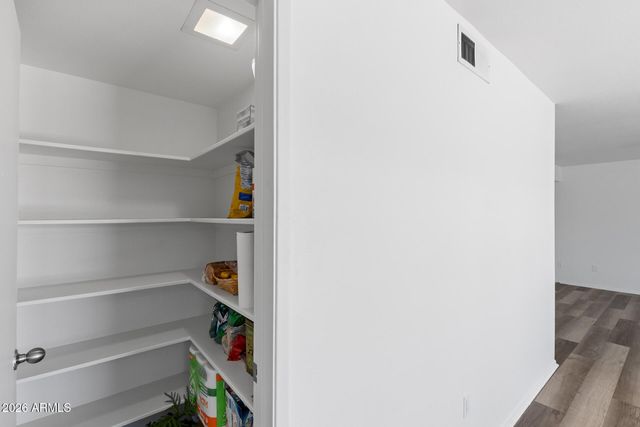 16432 N 45TH Avenue, Glendale, AZ 85306